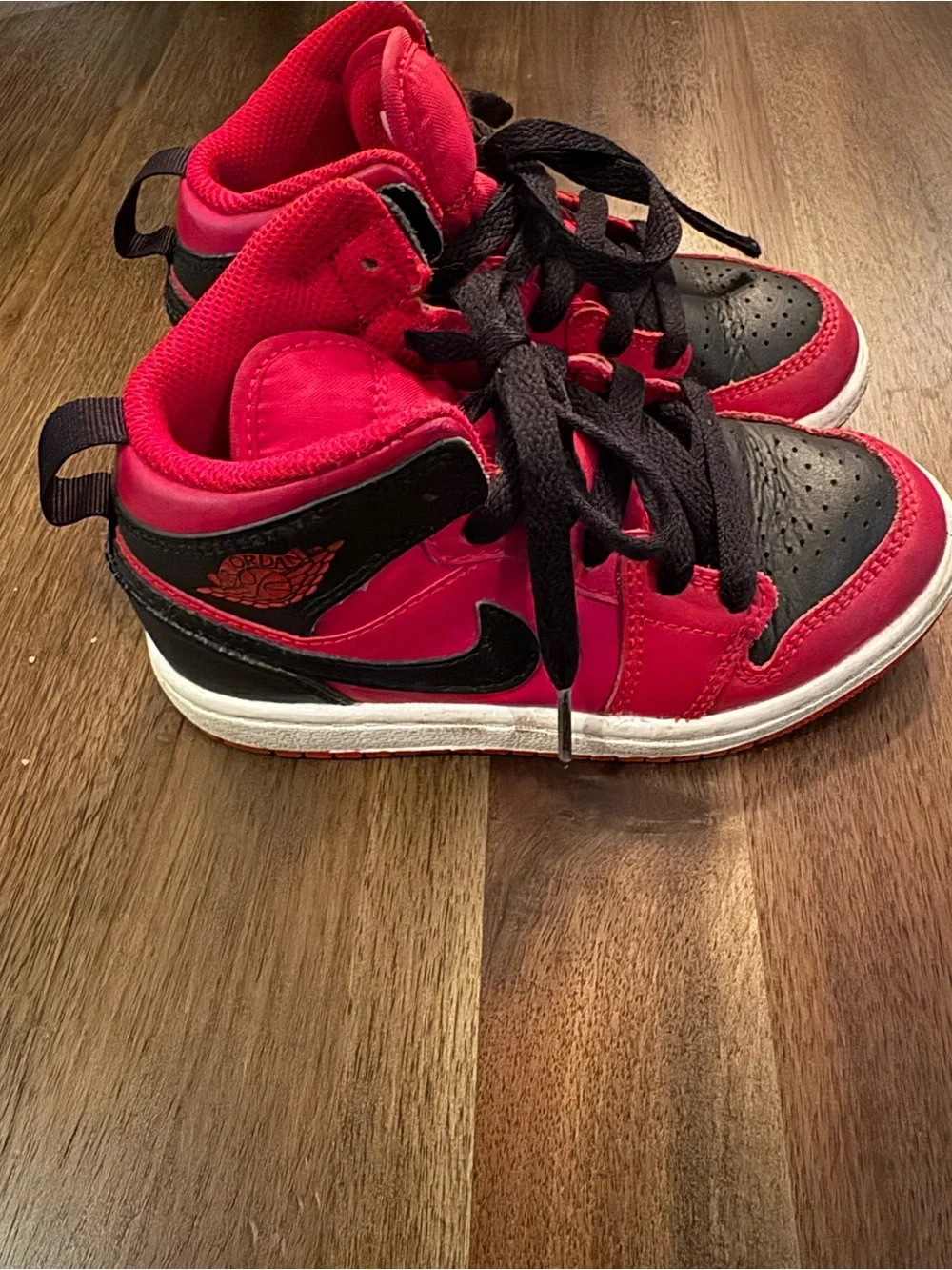 Jordan Kids High-Top Sneakers in Red and Black